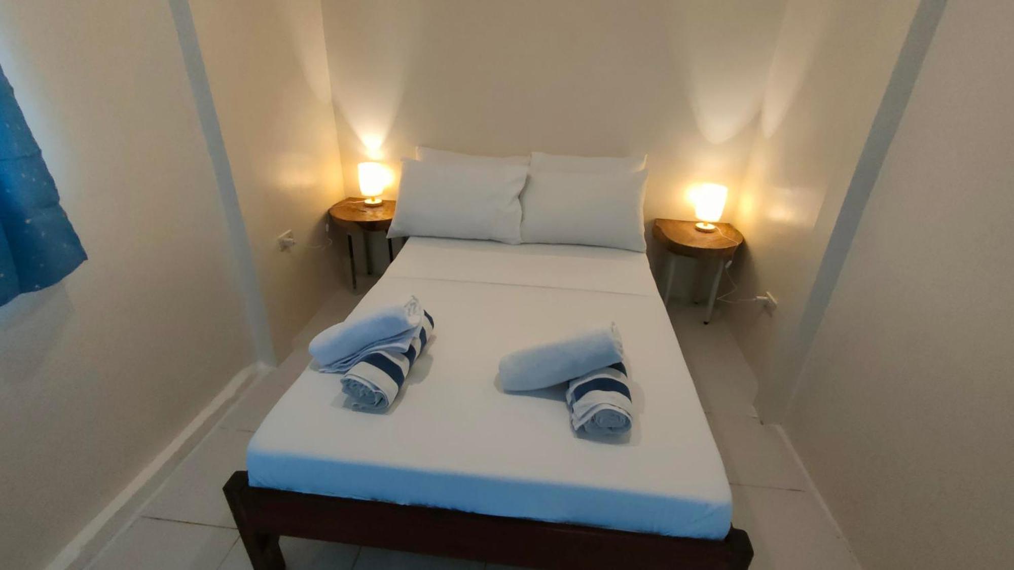 Isla Hayahay Beach Resort And Restaurant Calape Buitenkant foto