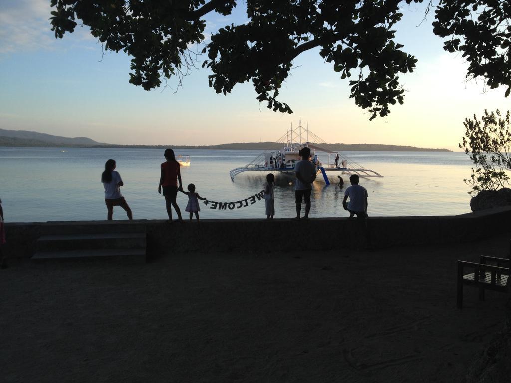 Isla Hayahay Beach Resort And Restaurant Calape Buitenkant foto