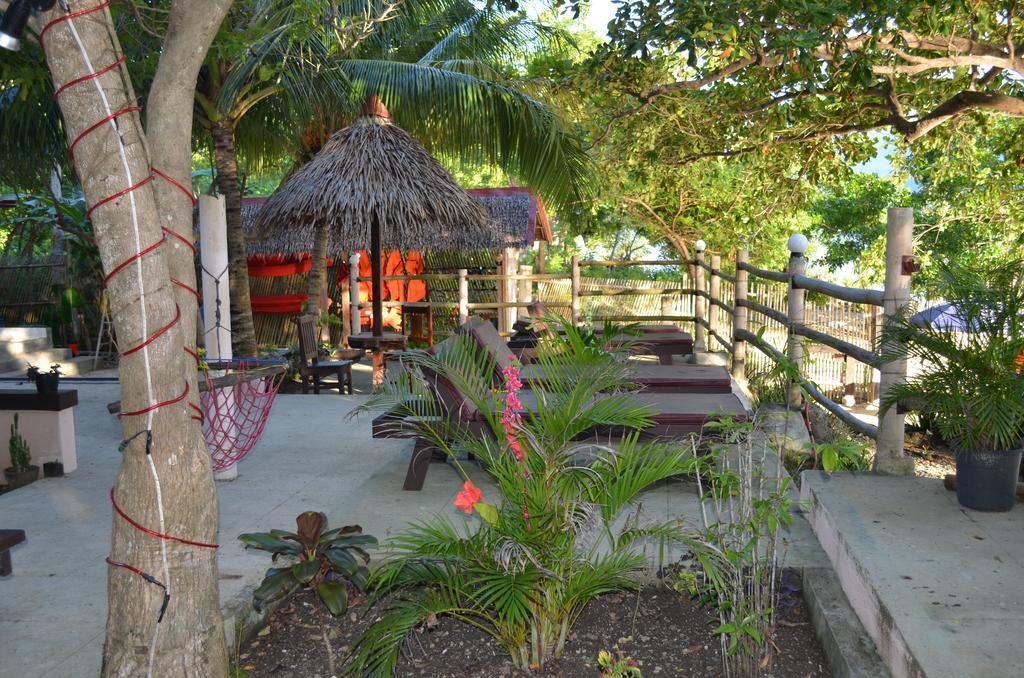 Isla Hayahay Beach Resort And Restaurant Calape Buitenkant foto