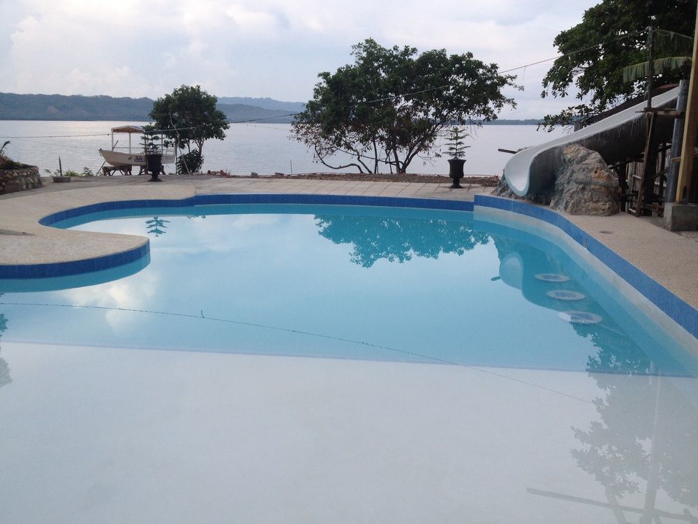 Isla Hayahay Beach Resort And Restaurant Calape Buitenkant foto
