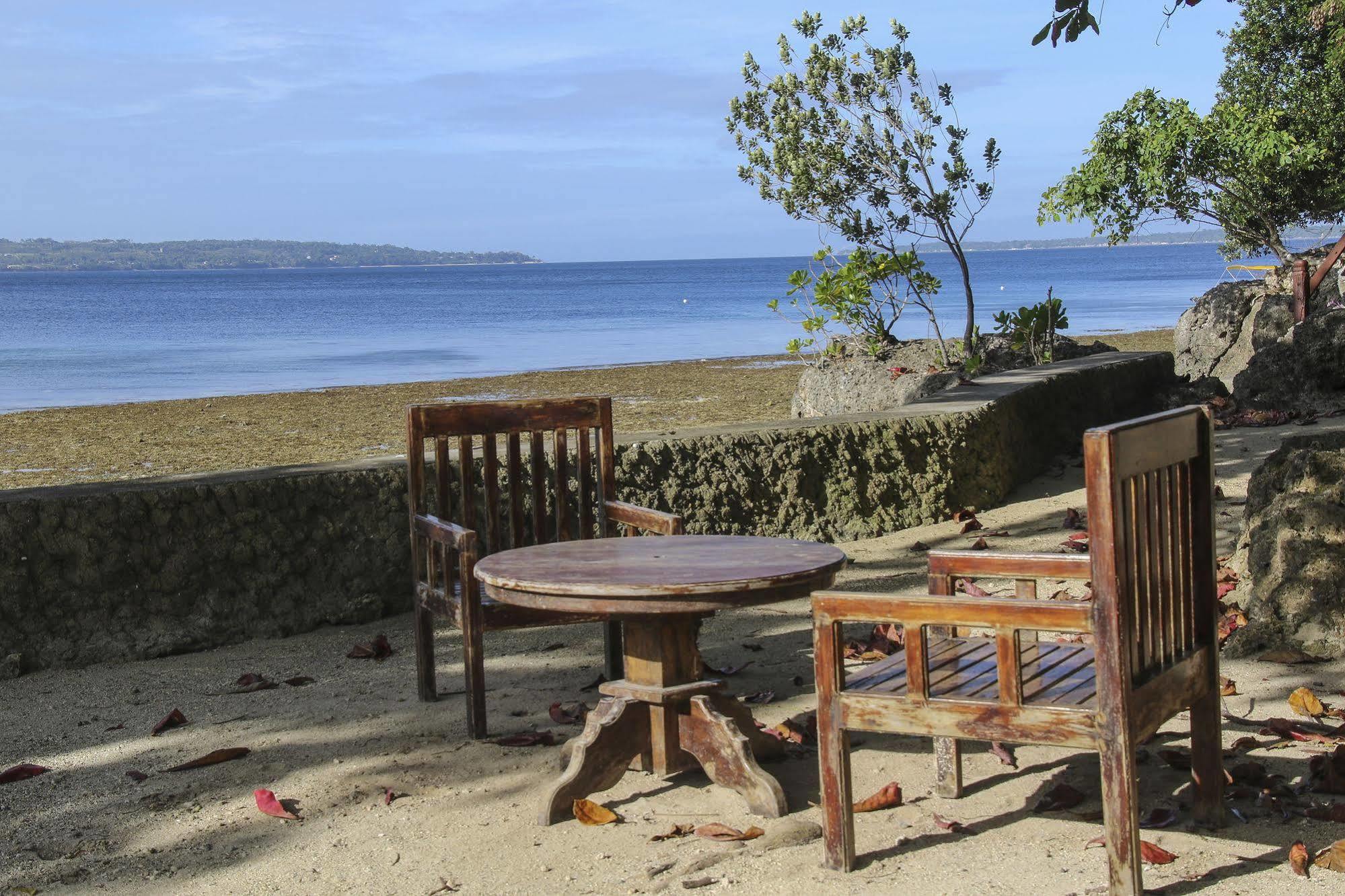Isla Hayahay Beach Resort And Restaurant Calape Buitenkant foto