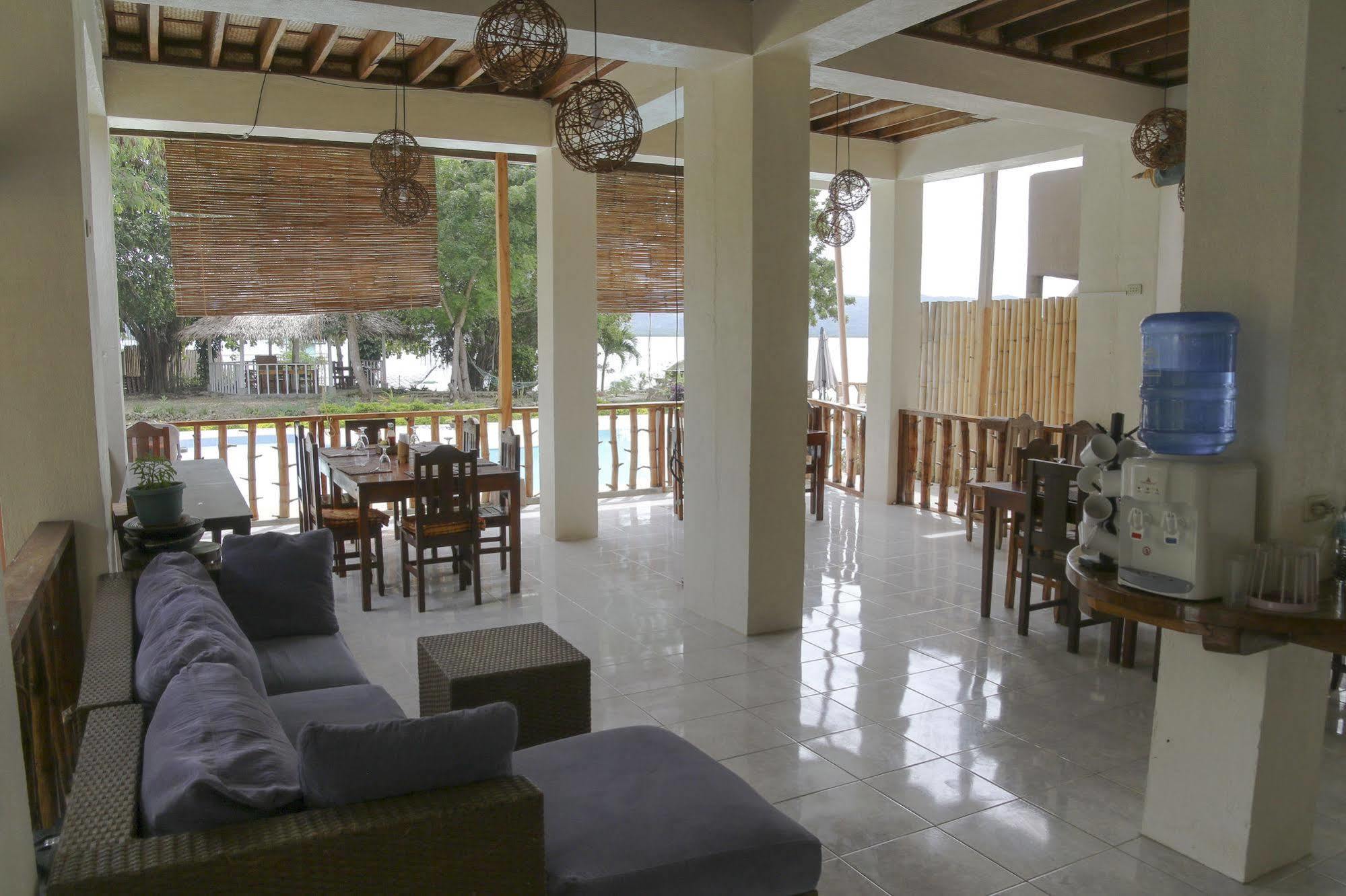 Isla Hayahay Beach Resort And Restaurant Calape Buitenkant foto
