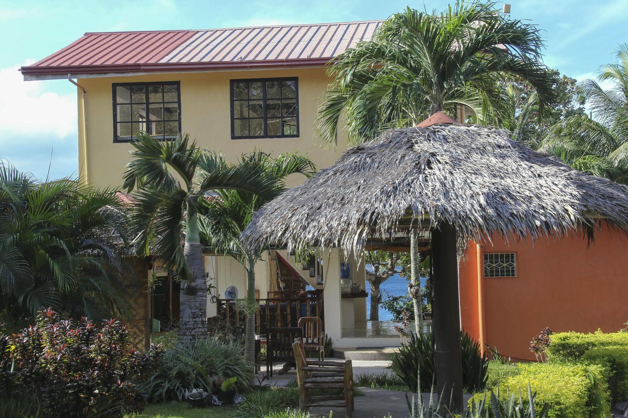 Isla Hayahay Beach Resort And Restaurant Calape Buitenkant foto