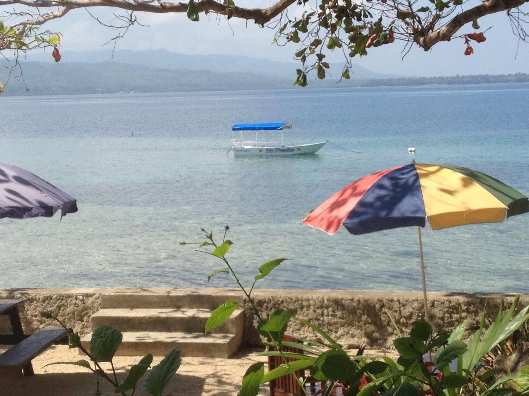 Isla Hayahay Beach Resort And Restaurant Calape Buitenkant foto