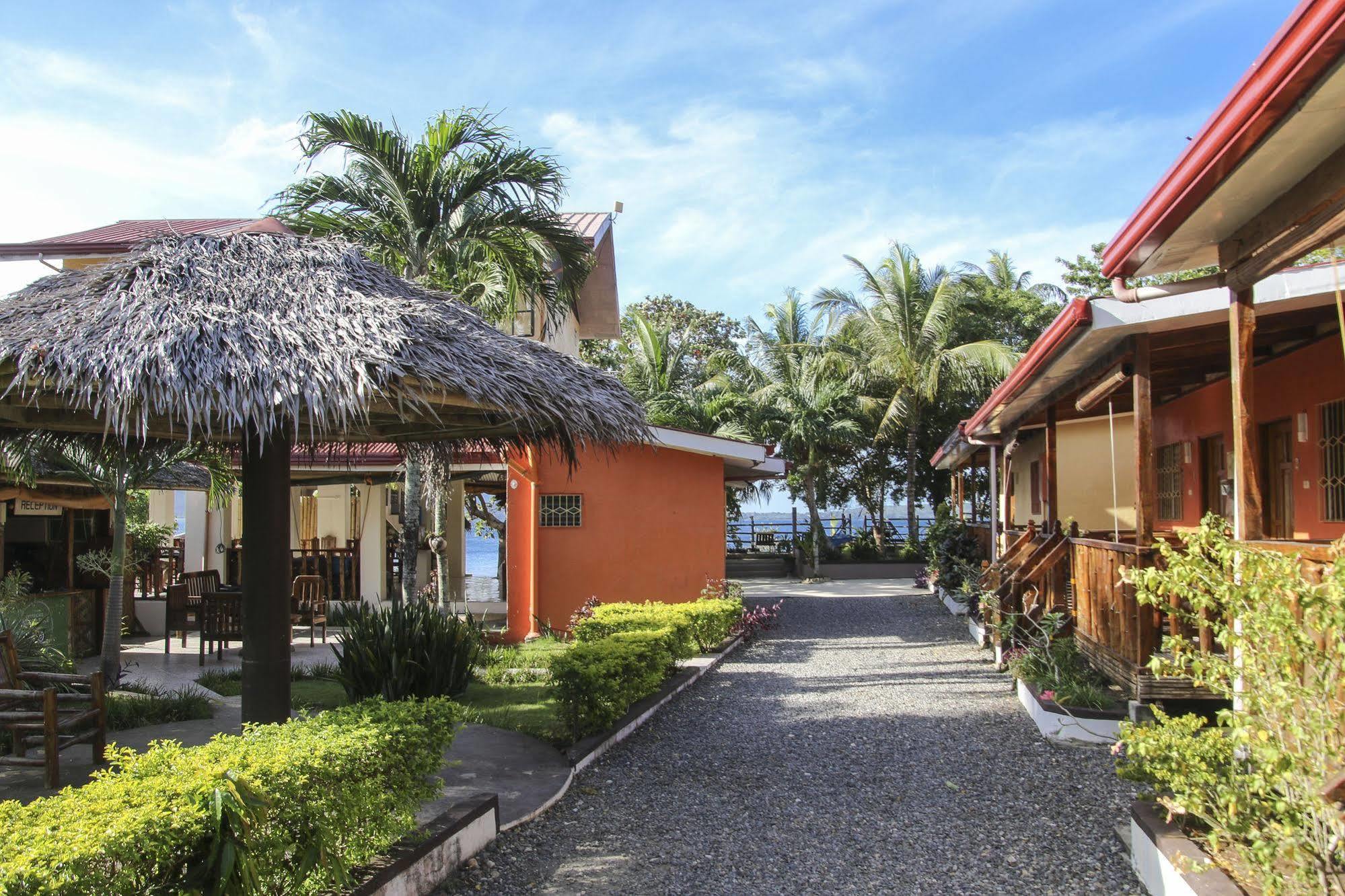 Isla Hayahay Beach Resort And Restaurant Calape Buitenkant foto