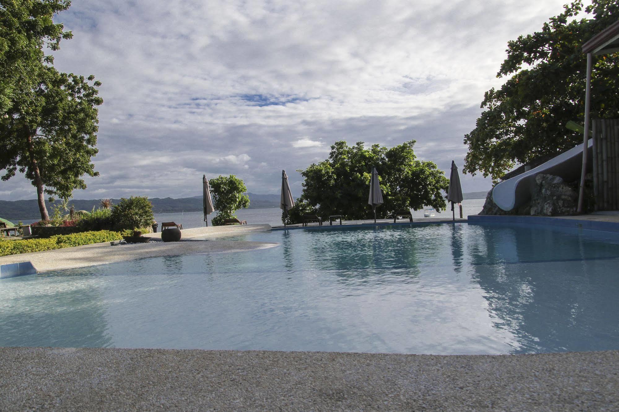 Isla Hayahay Beach Resort And Restaurant Calape Buitenkant foto