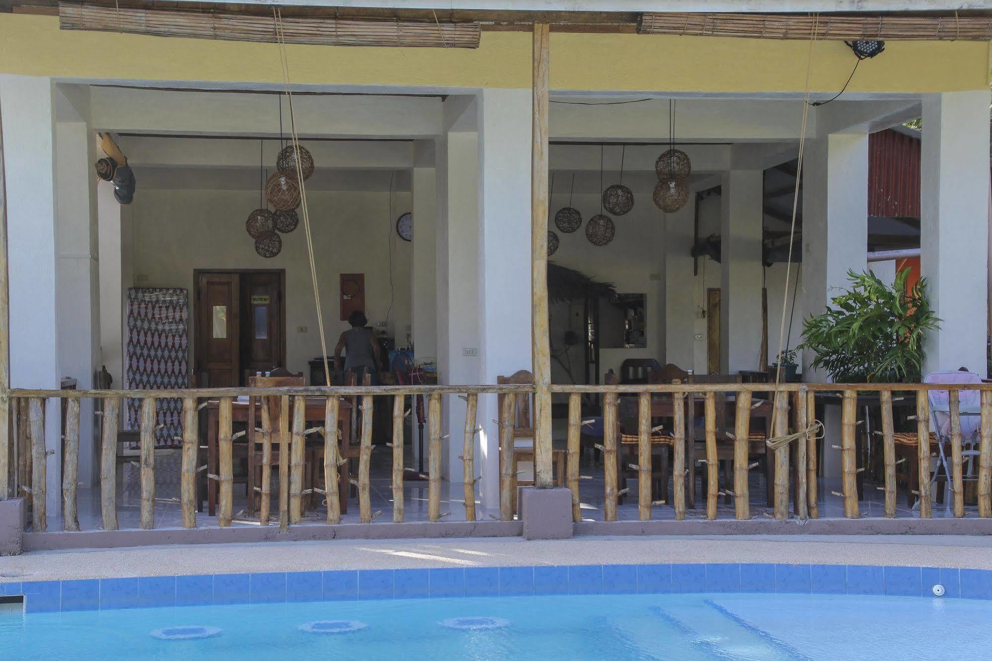 Isla Hayahay Beach Resort And Restaurant Calape Buitenkant foto